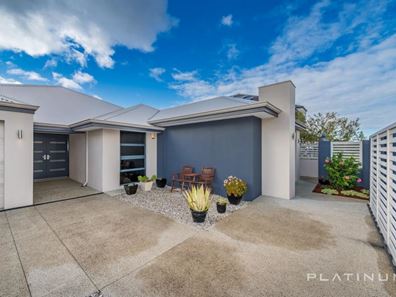 12 Whitehorses Drive, Burns Beach WA 6028