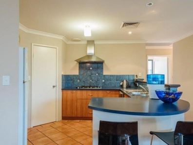 142A Huntriss Road, Doubleview WA 6018
