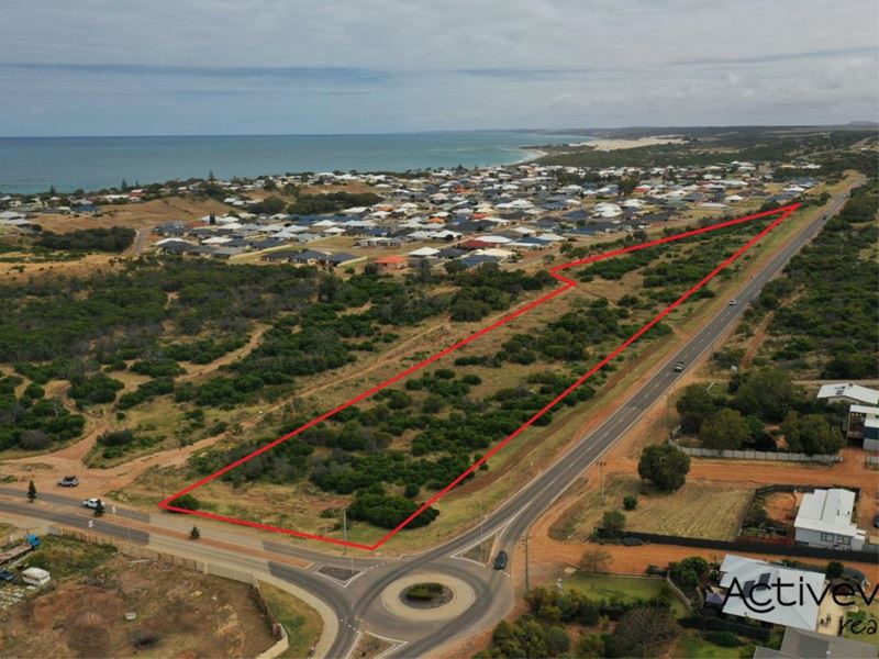 2 Glenfield Beach Drive, Drummond Cove WA 6532