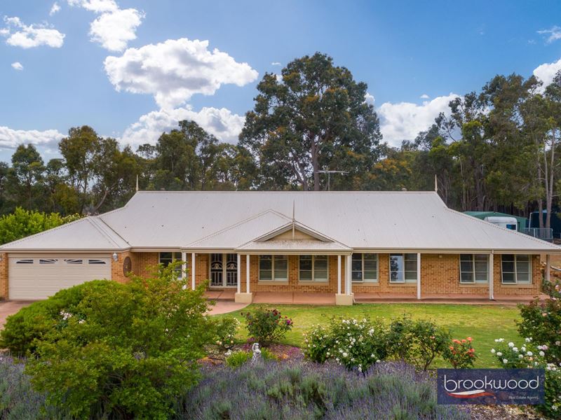 13 Connelly Place, Mount Helena