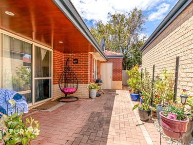 6A Coralie Court, Armadale WA 6112