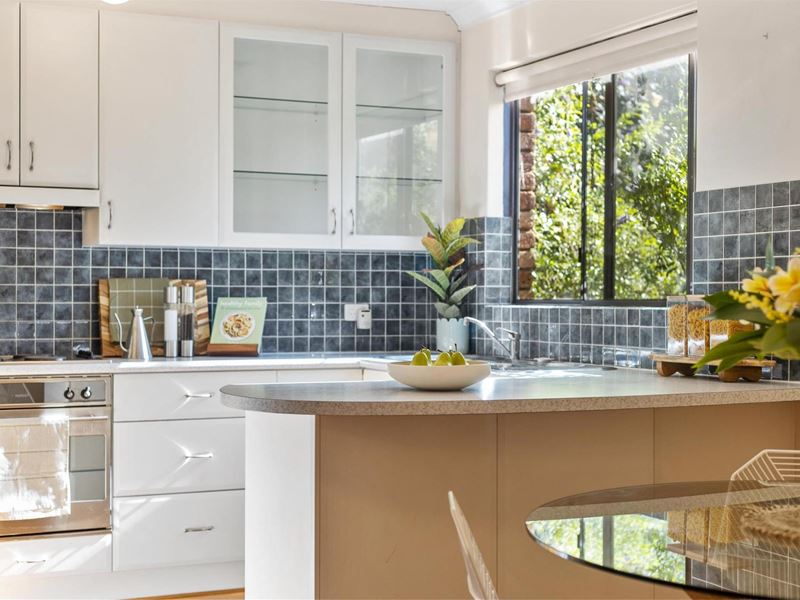 4/11 Forrest Street, Subiaco