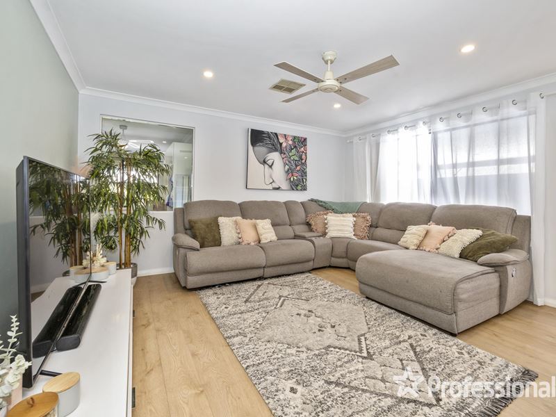 71 Coolamon Boulevard, Ellenbrook