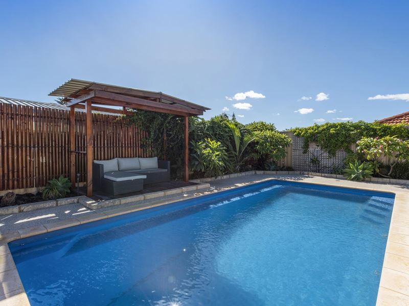 4 Anzio Court, Secret Harbour WA 6173