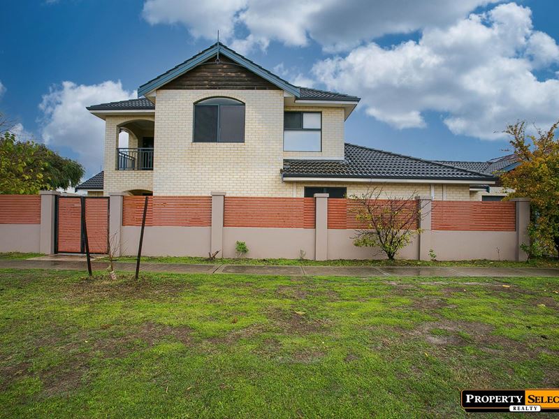 36 Delphine Avenue, Dianella