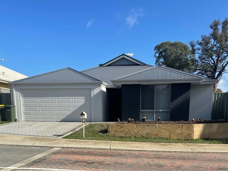 32 Somerford Promenade, Wellard