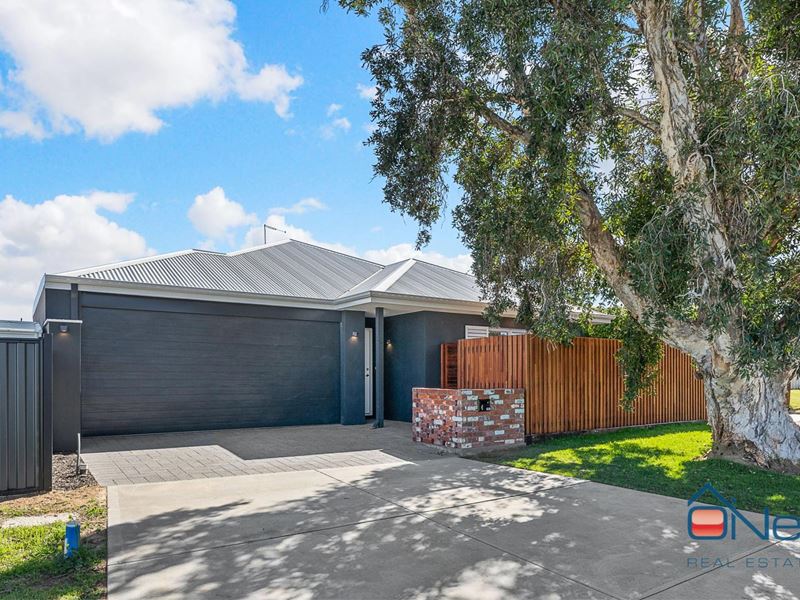 4 Baryna Street, Armadale