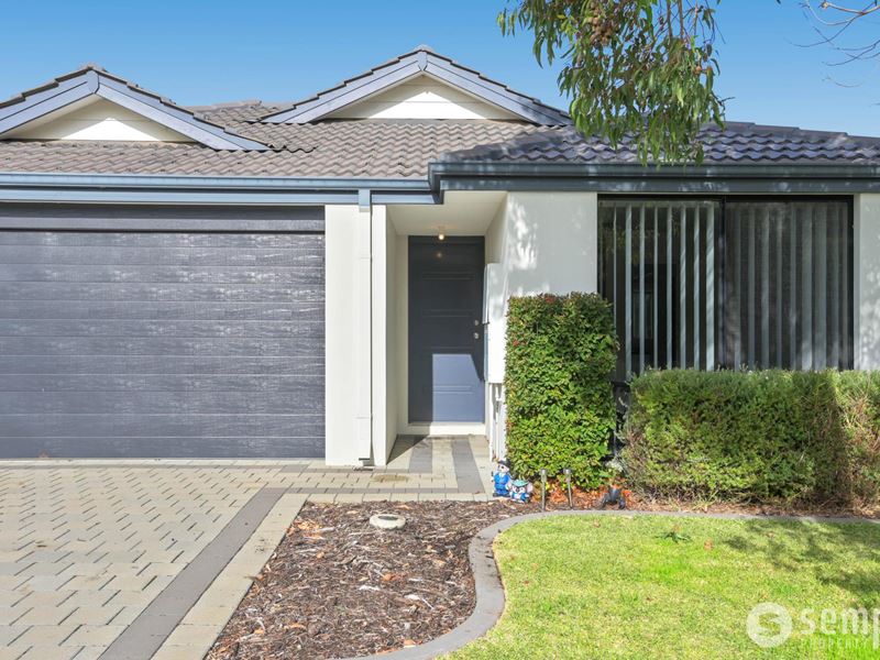 132 Mornington Crescent, Wandi