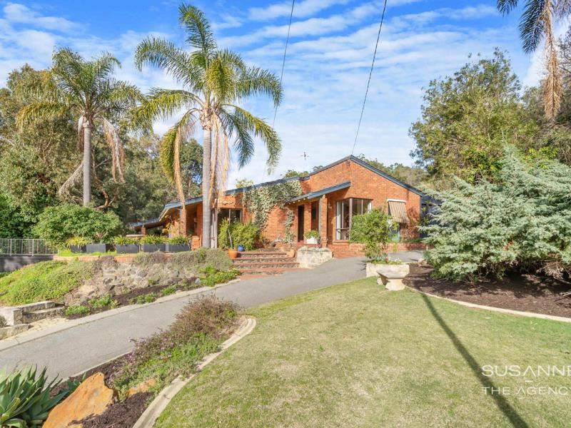 107 Falls Road, Lesmurdie