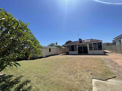 21 Ilumba Way, Nollamara WA 6061