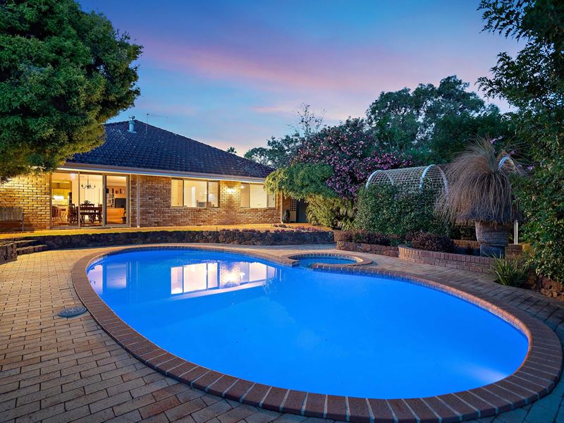 11 Hamer Avenue, Wembley Downs
