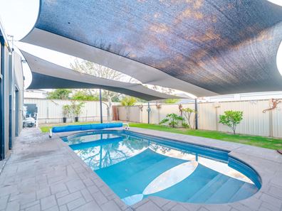 126 Banksia Terrace, South Yunderup WA 6208