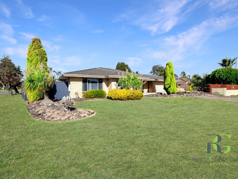 7 Blackthorne Crescent, South Lake WA 6164