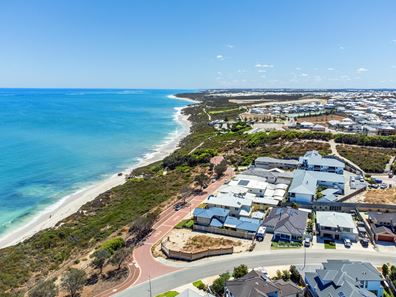 2 Waterland Point, Quinns Rocks WA 6030