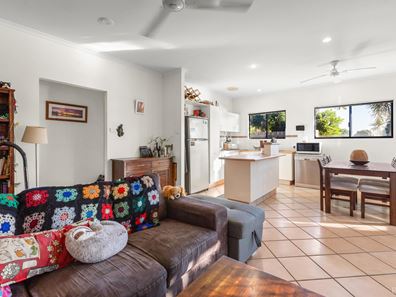 8/3 Whimbrel Street, Djugun WA 6725