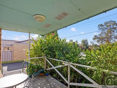 42 Parade Road, Withers WA 6230