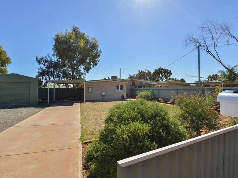 24A Blackall Place, South Kalgoorlie WA 6430