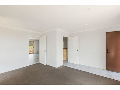 25 Hargrave Place, Parmelia WA 6167