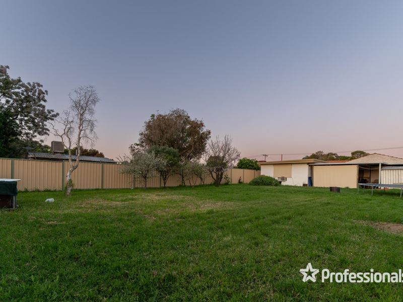 77 Victoria Parade, Midvale