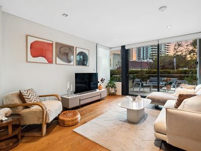 W1/70-72 Canning Beach Road, Applecross WA 6153