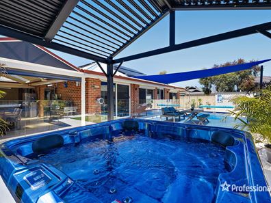 50 Simmonds Pass, Ellenbrook WA 6069