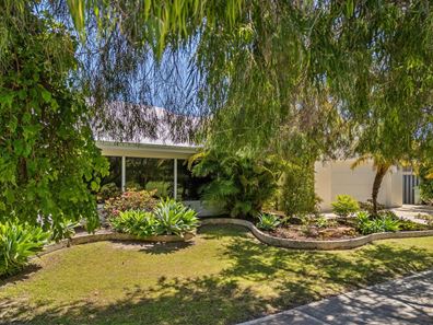 55 Challenger Avenue, Manning WA 6152