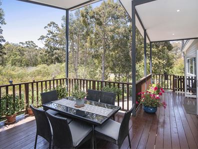 4 Wandoo Place, Cowaramup WA 6284