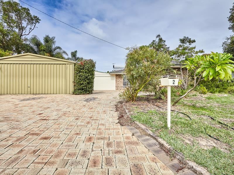 2 Curlew Way, Yangebup WA 6164