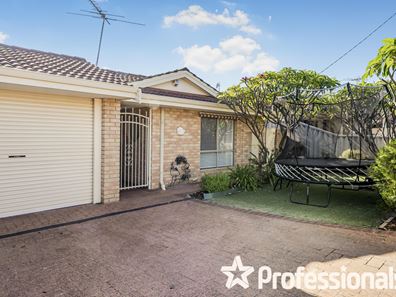 4/7 Ravenswood Drive, Nollamara WA 6061