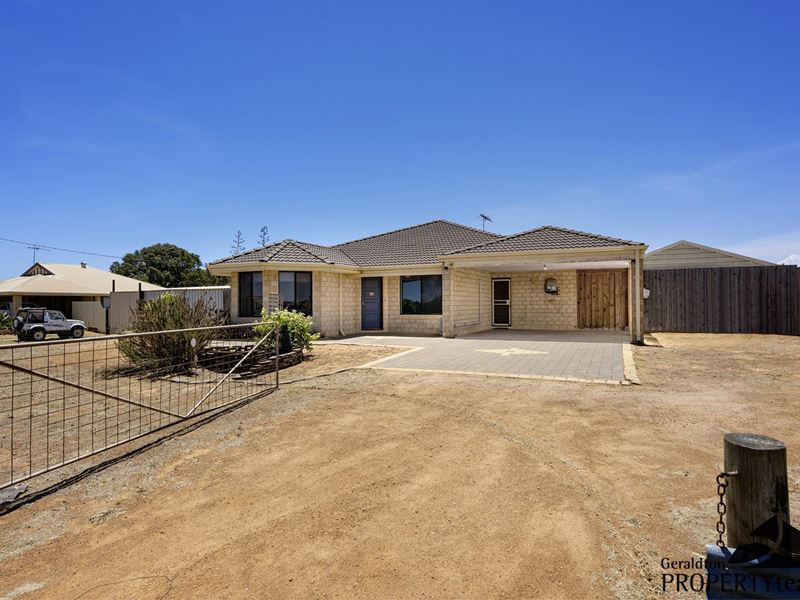 13 Manning Place, Utakarra