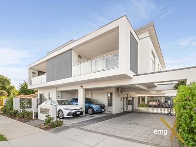 2/245 Wright Street, Cloverdale WA 6105