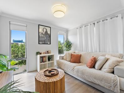2/198 Kent Street, Rockingham WA 6168
