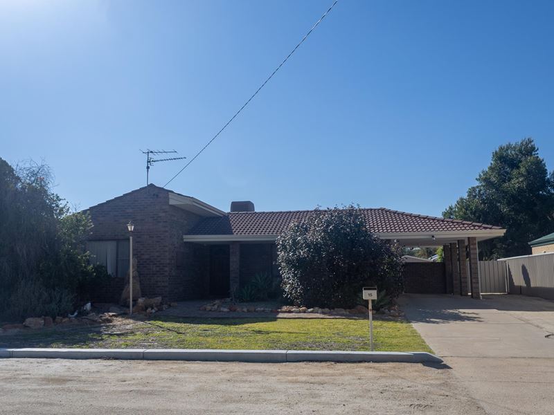 15 Cowan Way, Merredin