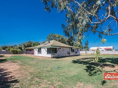 374 Eighth  Street, Woorree WA 6530