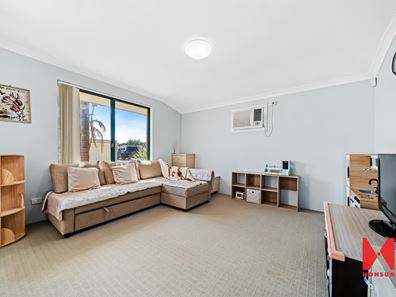 10/285 Wharf Street, Queens Park WA 6107