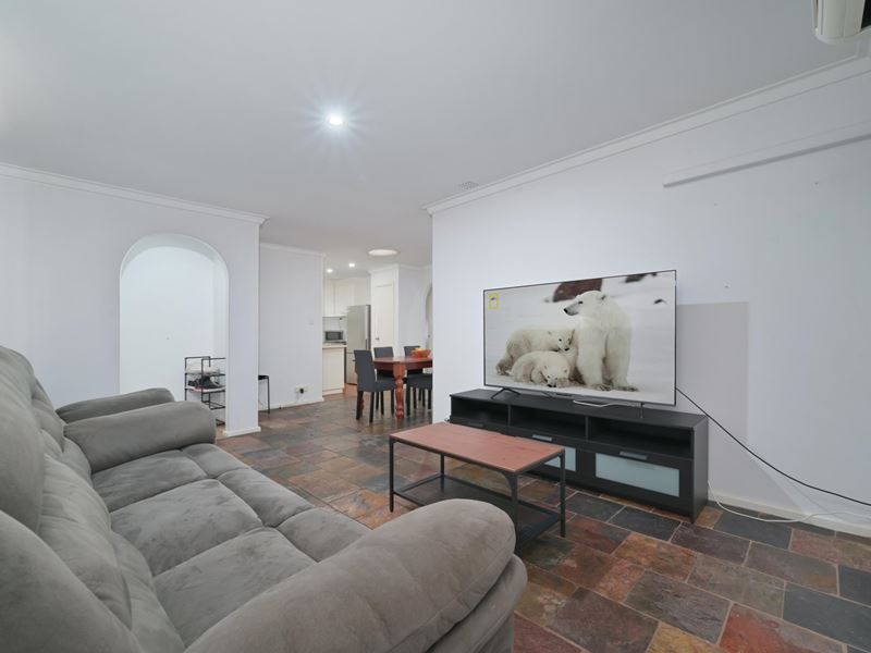 6/22 Meldon Way, Dianella