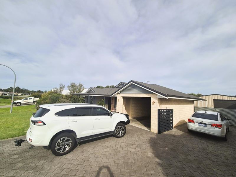 18 Goddard Way, Mckail