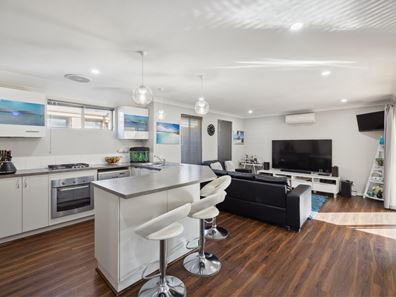 42 Brixton Crescent, Ellenbrook WA 6069