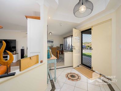 8 Seque Way, Dalyellup WA 6230