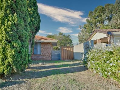 54 Haselmere Circus, Rockingham WA 6168