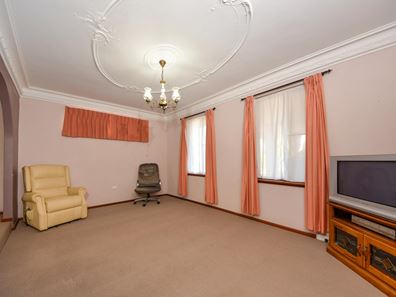 54 Haselmere Circus, Rockingham WA 6168