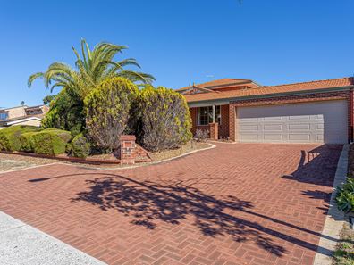 54 Dampier Avenue, Mullaloo WA 6027