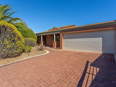 54 Dampier Avenue, Mullaloo WA 6027