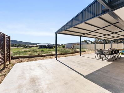 15 Cowan Road, York WA 6302