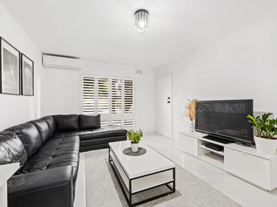 13/299 Harborne Street, Glendalough WA 6016