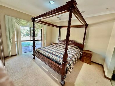 2 Dayana Drive, Woorree WA 6530