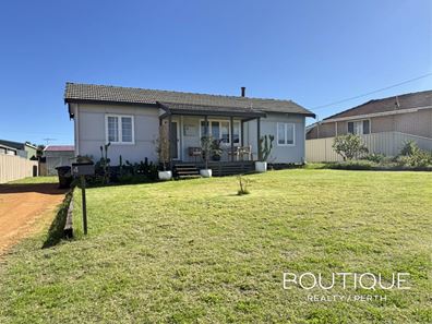 4 Maley Way, Beachlands WA 6530
