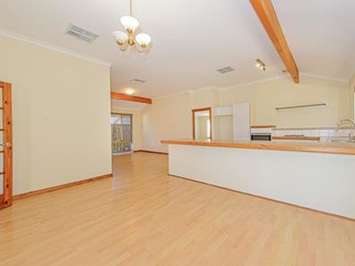 38 Bradley Way, Lockridge WA 6054