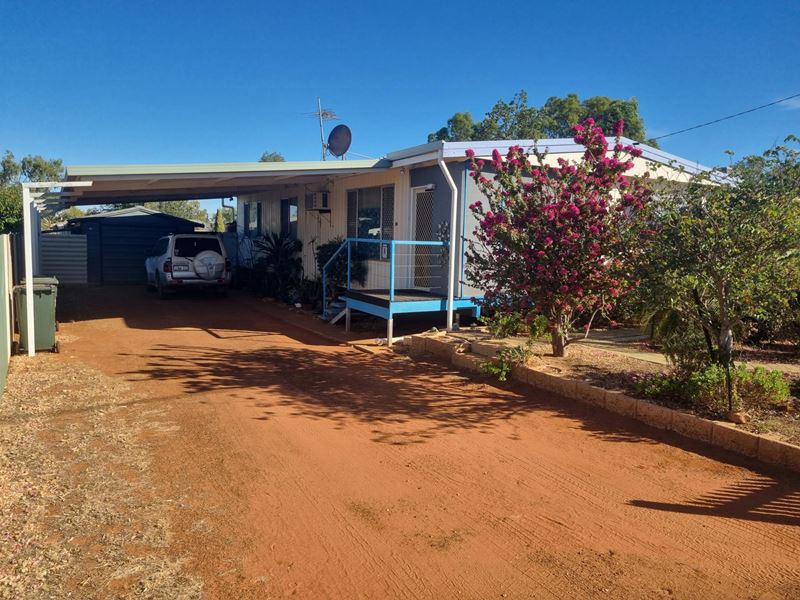 10 Short  Street, Mullewa WA 6630
