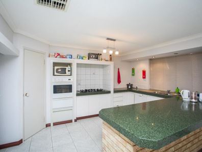 8 Ballan Court, Morley WA 6062